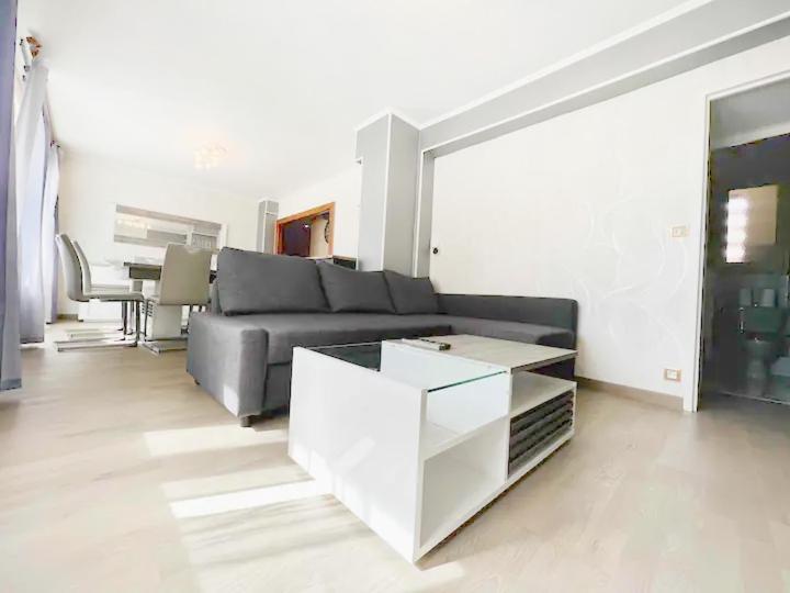 L'Amicale : 80 M², 6 Prs, 3 Ch, Centre Ville Dijon Luaran gambar